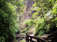 -龙水峡地缝景区