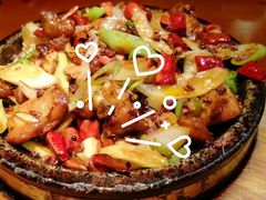 韩式瓦香鸡-鑫日千里马朝鲜族小馆(总店)