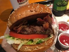 -The Habit Burger Grill 哈比特汉堡(复兴soho店)