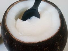 -志龙皇冠吃货椰子铺
