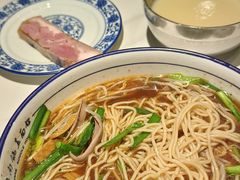 -镇南锅盖面馆(解放路店)