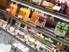 零售区-OUR Bakery(三里屯太古里店)