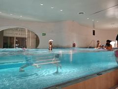 -涨巢·潮玩水疗局