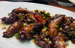 Braised Squid with Sauce