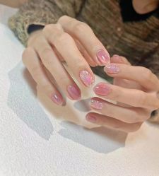 -菜菜美甲美睫皮肤管理