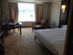 湖景行政大床房-杭州君悦酒店