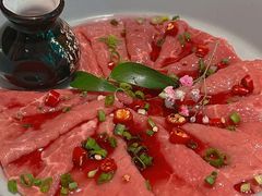 水上漂嫩牛肉-大隐·成都火锅Bistro(合生麒麟新天地店)