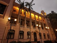 -香港大学
