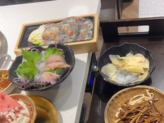 -老房老舍重庆火锅(假日城市店)