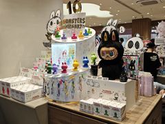 -泡泡玛特POPMART(国金街店)