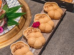 -铭牛烧肉·和牛海鲜自助(高新月牙湖店)