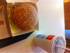 汉堡-麦当劳(东直门外大街店)