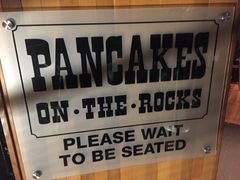 -Pancakes on the rocks(Darling Harbour)
