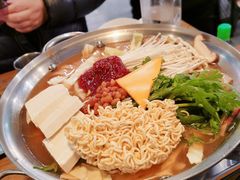 部队火锅-富乐满韩国正宗炸鸡韩国料理(虹泉路店)