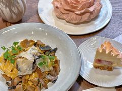 -潮一不贰·法式甜品·生日蛋糕·西式简餐(外滩店)