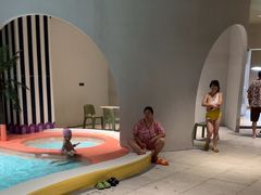 -涨巢·潮玩水疗局