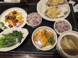 -臻康乃馨月子中心(凯宾斯基店)