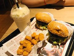 -The Habit Burger Grill 哈比特汉堡(复兴soho店)