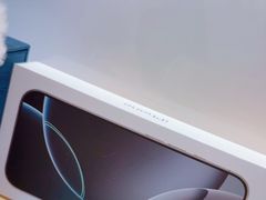 -Apple零售店(华贸购物中心店)