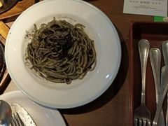 墨鱼汁面-萨莉亚意式餐厅(国和1000店)