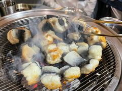 -围炉肉舍•炭烤活鳗•丹东海鲜烤肉(步行街店)