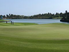 -海南鉴湖蓝湾高尔夫球会