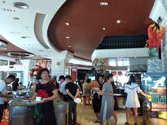 -荣誉国际酒店-云顶旋转餐厅
