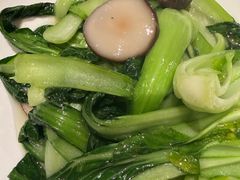 -渝信川菜 · 川味家常菜(财富购物中心店)