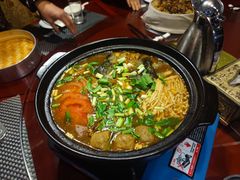 砂锅鱼头-一家亲台菜餐厅(银塘中路店)