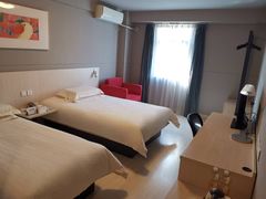 -白玉兰商务酒店(沈阳陆军总院店)