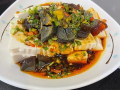 皮蛋豆腐-瑞杰烧烤店·24小时营业(山东路店)