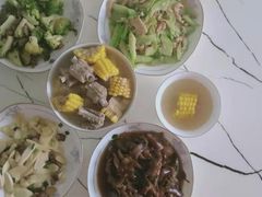 -爱的果实月嫂育婴师(世纪东方店)