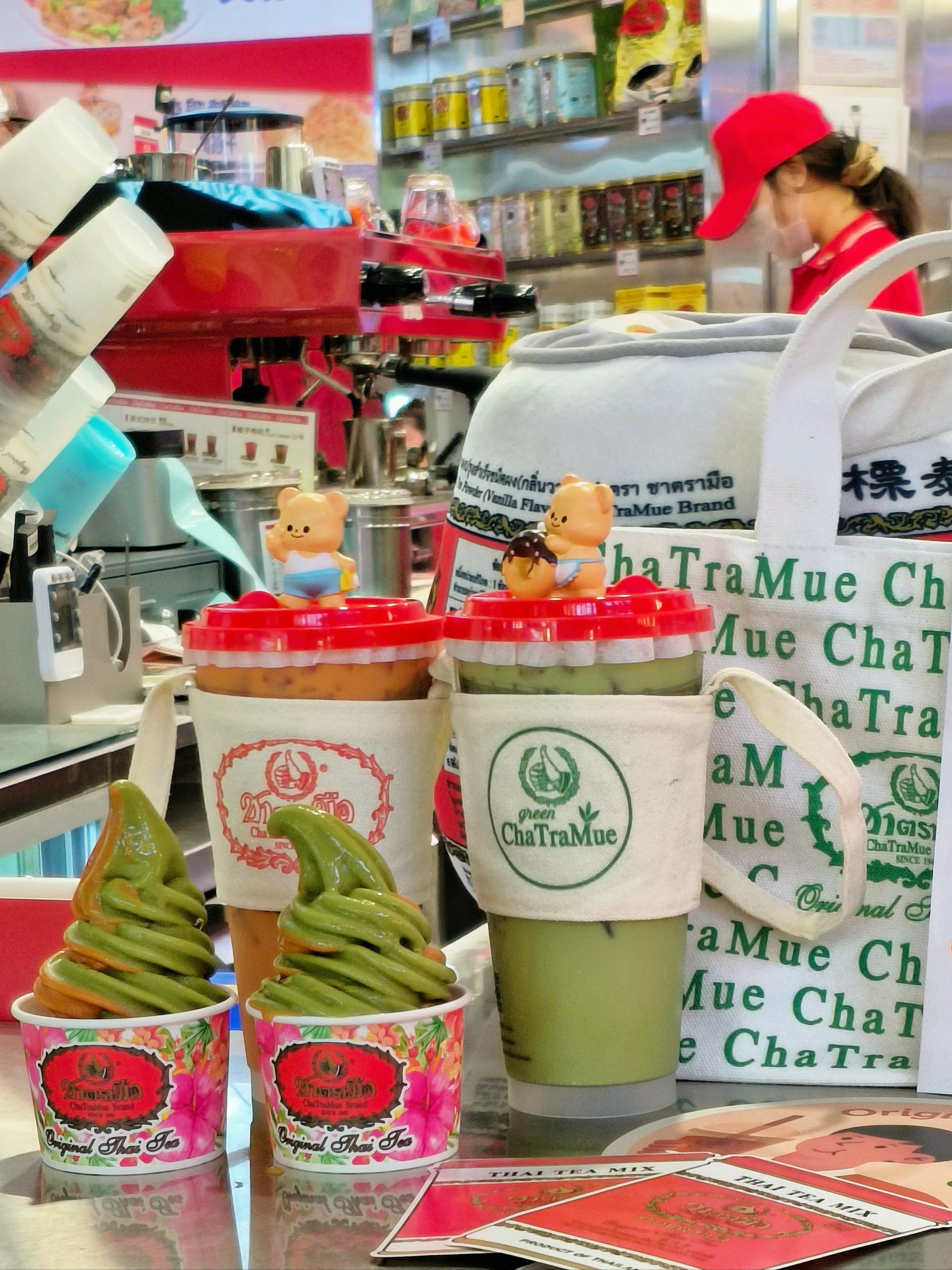 吉祥村首店!免费送小熊盲盒了!