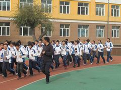 操场-哈尔滨市第十七中学校