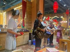 -老滇山寨•云南特色菜•地方菜•民族风情歌舞表演(金碧店)