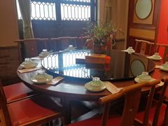 -川流不息·地道川菜·小龙虾(新松江路店)