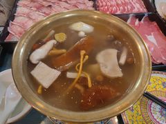 -丽江庭院·云南野生菌·海鲜火锅(鼓楼四合院店)