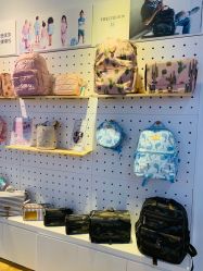 -国际蓝孩(万象城店)