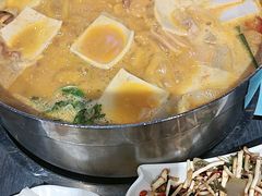 -四季喧黔味豆米火锅(万达广场店)