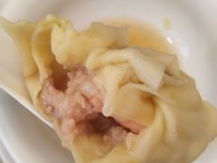 招牌鲜虾云吞面-新大咀港式茶餐厅(宝山万达店)