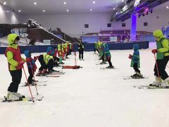 -重庆际华园室内极限运动中心