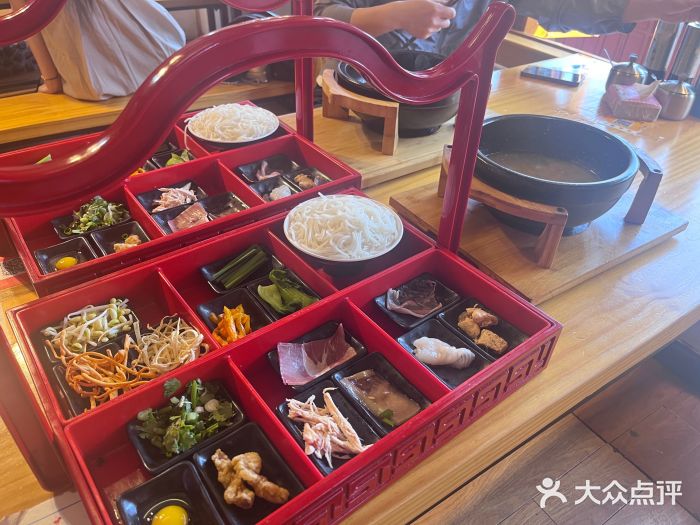 勺子米线·云南传统小吃市集(四方街店)图片