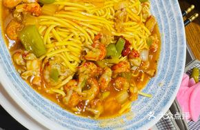 Spicy and Numbing Crawfish with Crab Roe Sauce