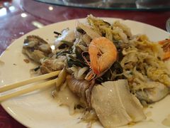 -鑫渔港海鲜本地菜·山海关浑锅(东戴河店)