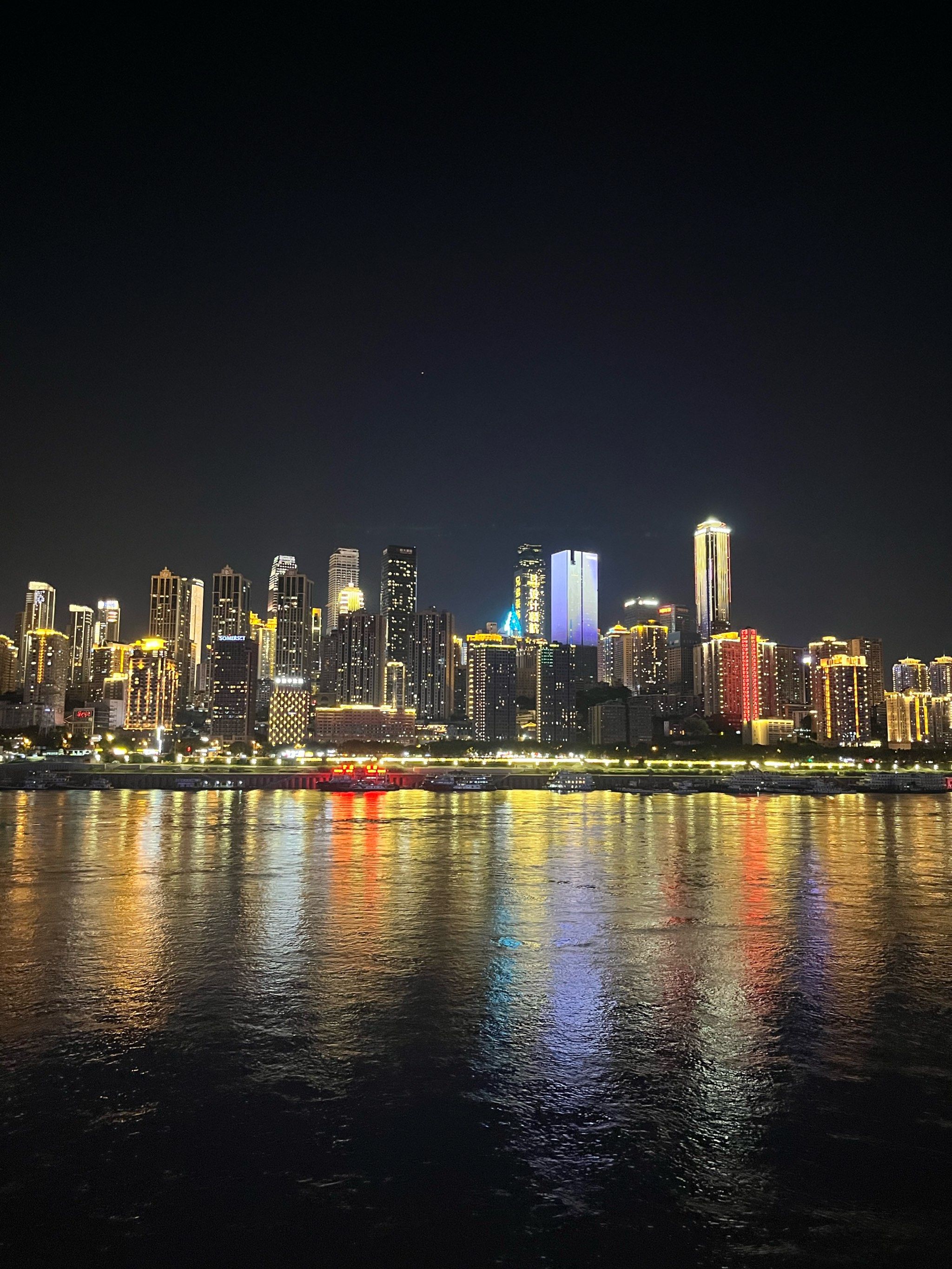 重庆城夜景色太迷人
