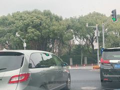 -上海德威外籍人员子女学校(浦东校区)