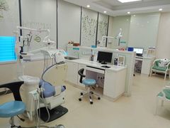 -美酷口腔牙齿矫正(江桥万达店)