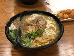 -鑫花溪牛肉米粉(凤凰街创始总店)