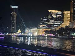 -Chom Cafe and Restaurant