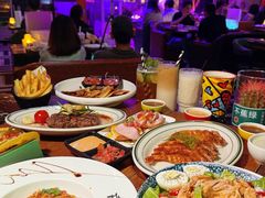 -Famous肥猫墨西哥音乐餐吧(五棵松华熙LIVE店)